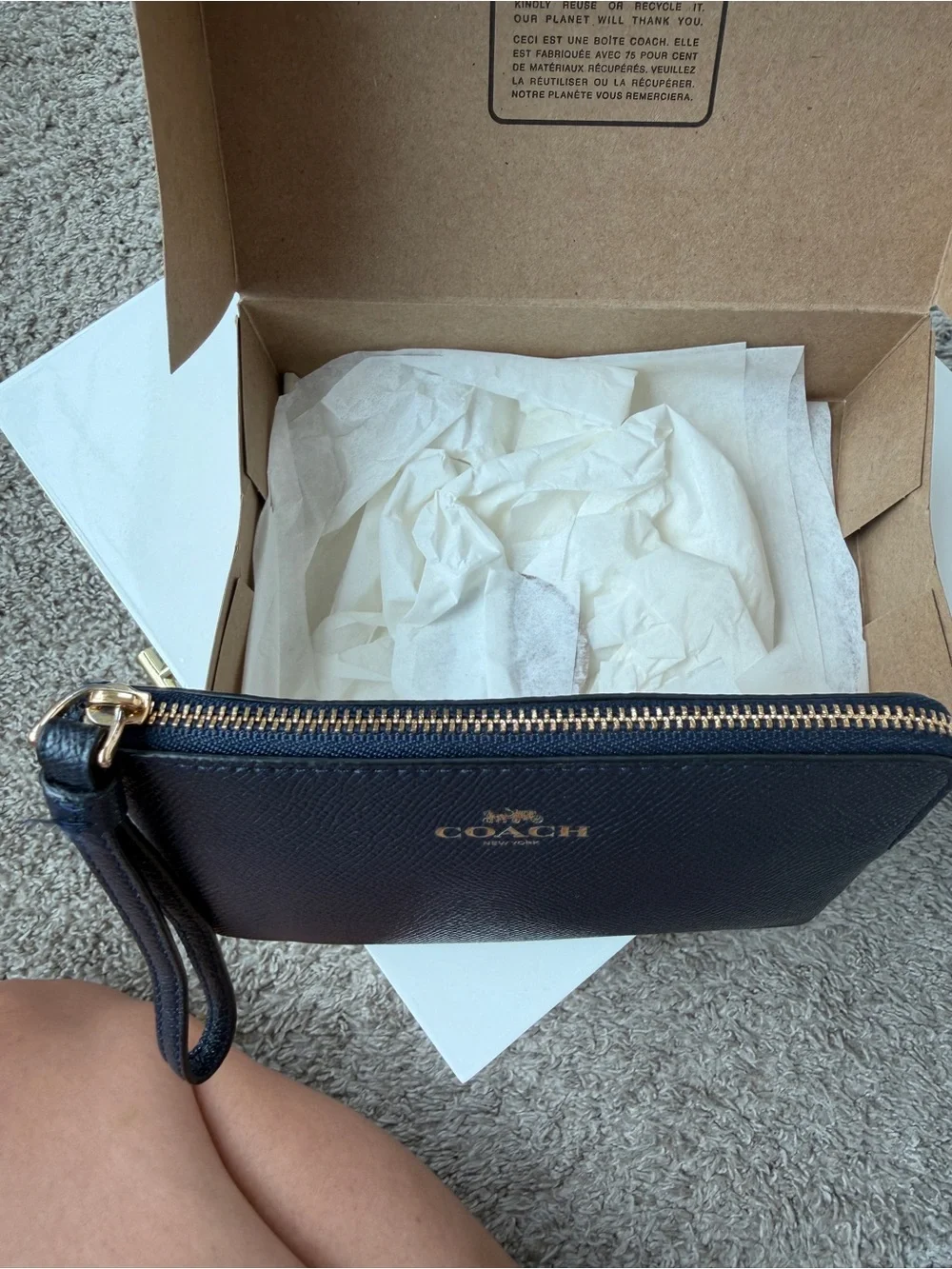 Coach Corner Zip Wristlet Black Crossgrain Leather Gold Hardware